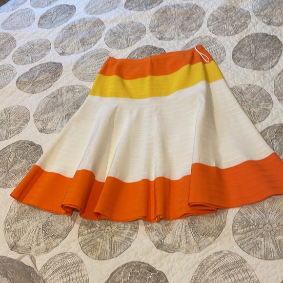 Oscar de la Renta skirt - Picture 8 of 8